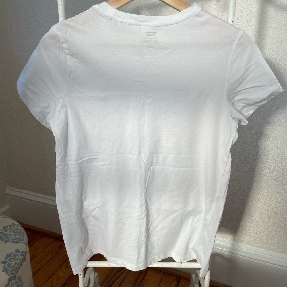 Levi’s Short Sleeve Shirt NWOT - Picture 3 of 6